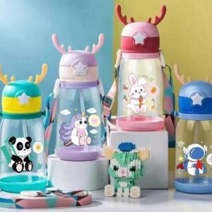 Reindeer Thorn Shape Water Bottle For Kids (600ML) (random color)
