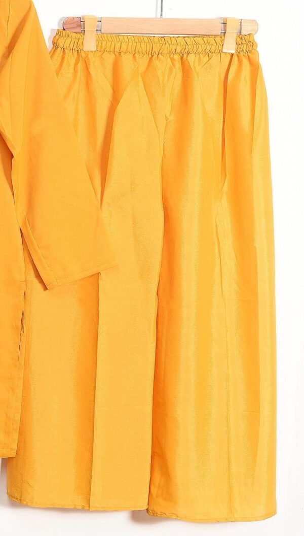 3 Pcs Women's Stitched Grip Silk Plain Suit - Image 2